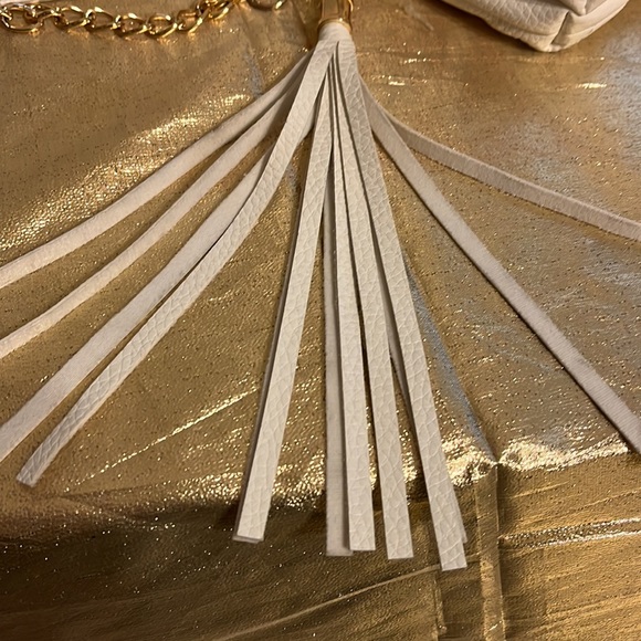 Reduced Quilted White Purse with Tassel and Gold Accents - Picture 11 of 12